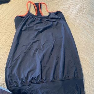 Lululemon workout shirt size 8